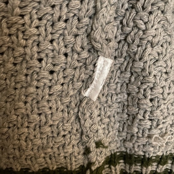 Taylor Swift Holiday Cardigan Gray/Green - Picture 4 of 4